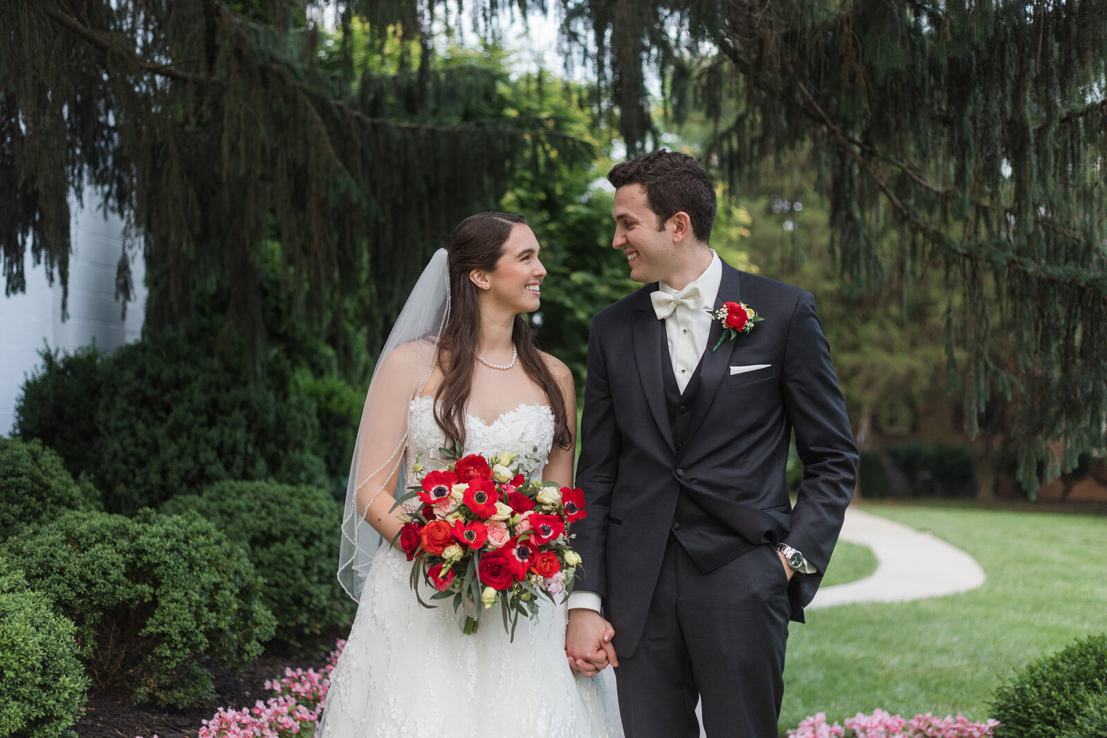 Mansion at Valley Country Club wedding photo by Maryland photographer Christa Rae Photography