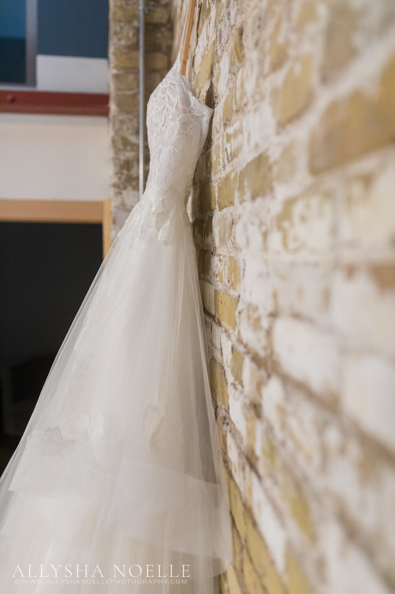 Wedding-at-The-Factory-on-Barclay-in-Milwaukee-0003