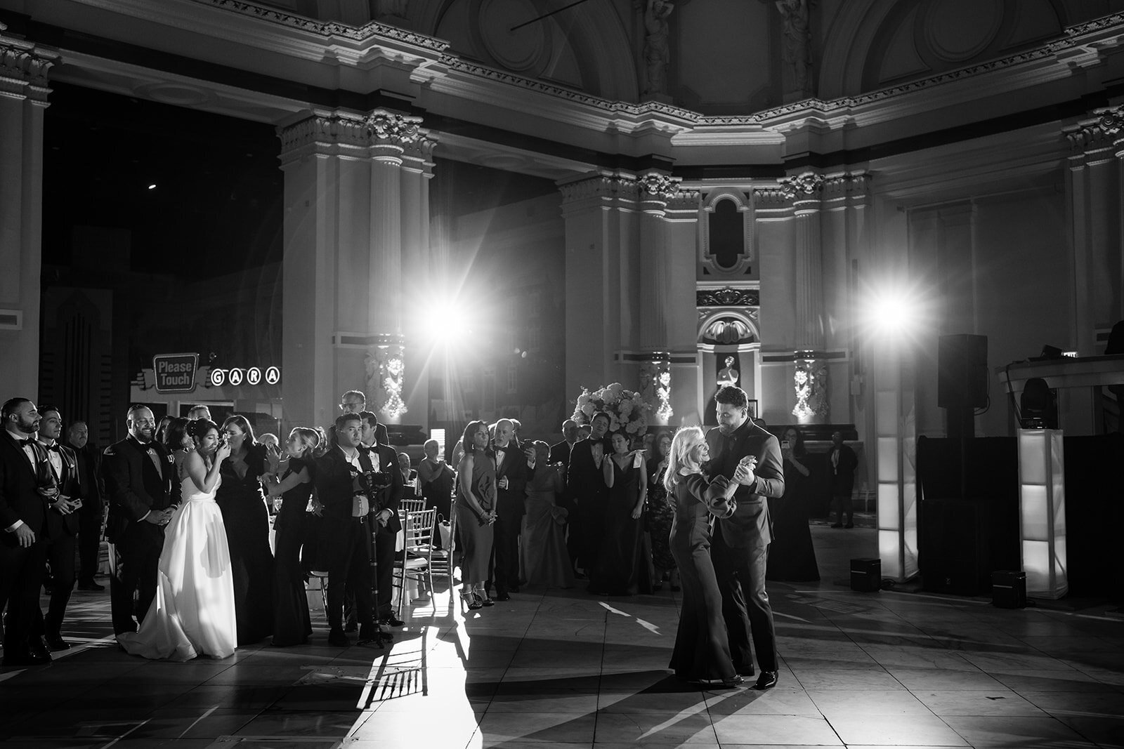 PleaseTouchMuseumPhiladelphiaWedding-173