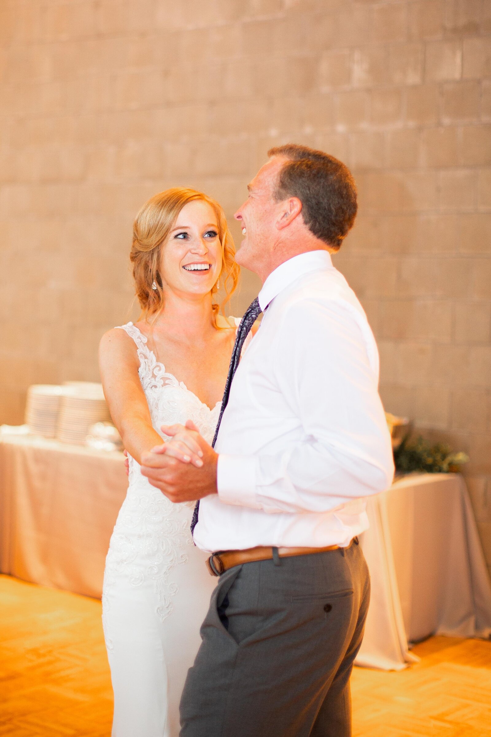 Tyler & Kelsi-Abigail Edmons-Fort Wayne Indiana Wedding Photographer-105