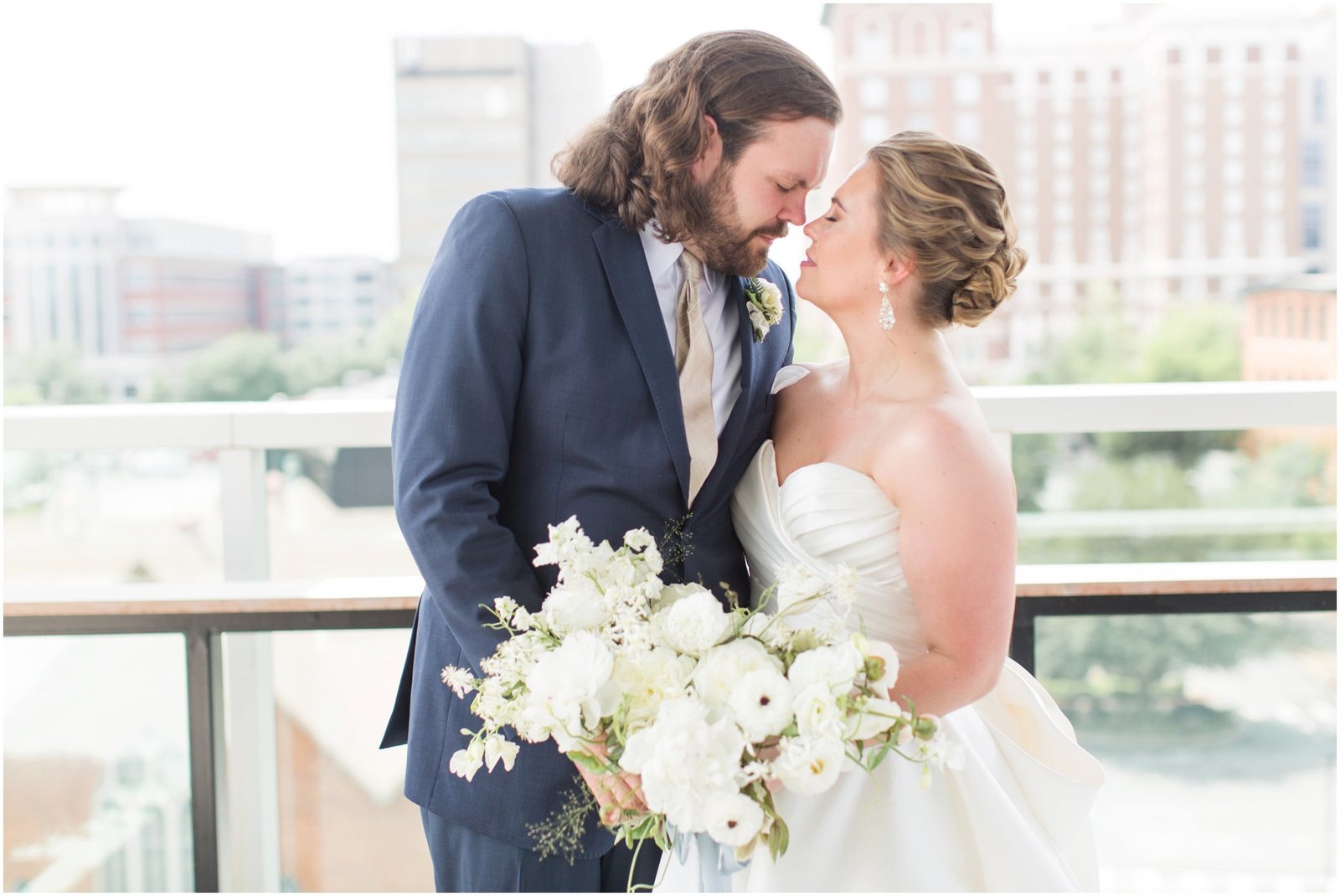 avenue-downtown-greenville-wedding_0295