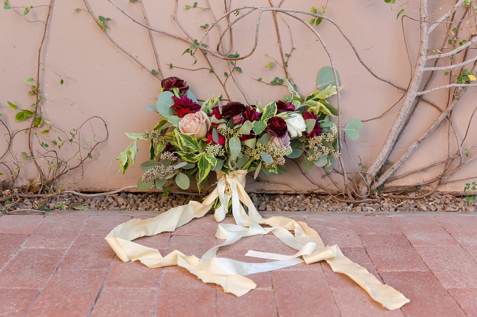bride-bouquet-with-silk-ribbon