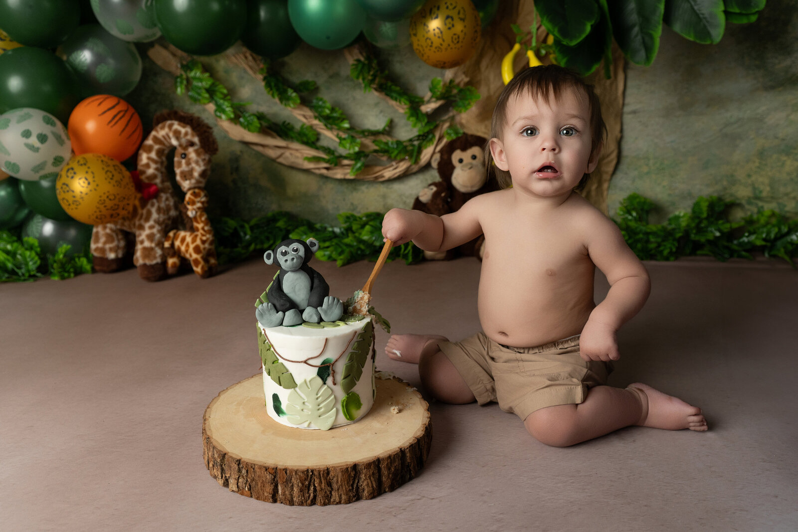Michael's Cake Smash Portraits-March 2025-Sabrina Baxter Photography-Houston Photographer-32-E_PS