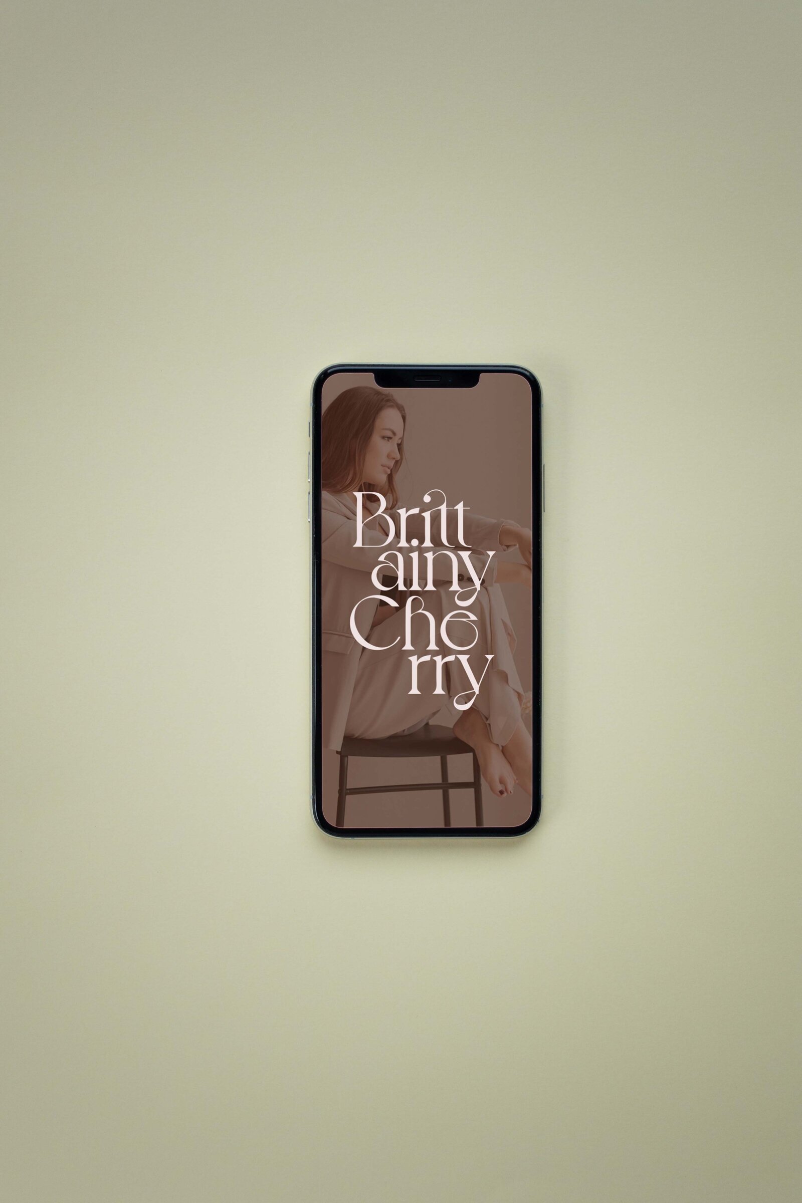 mobile_website_showit_mockup_brittainy_cherry