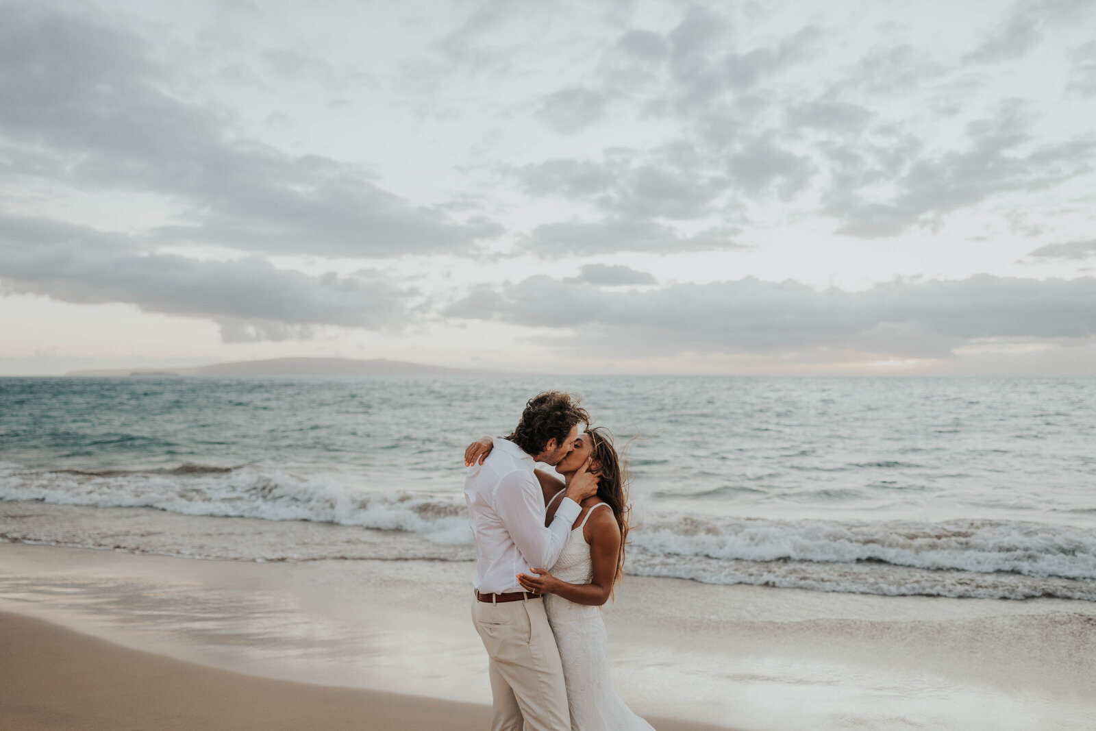 Hawaii Wedding Photographer
