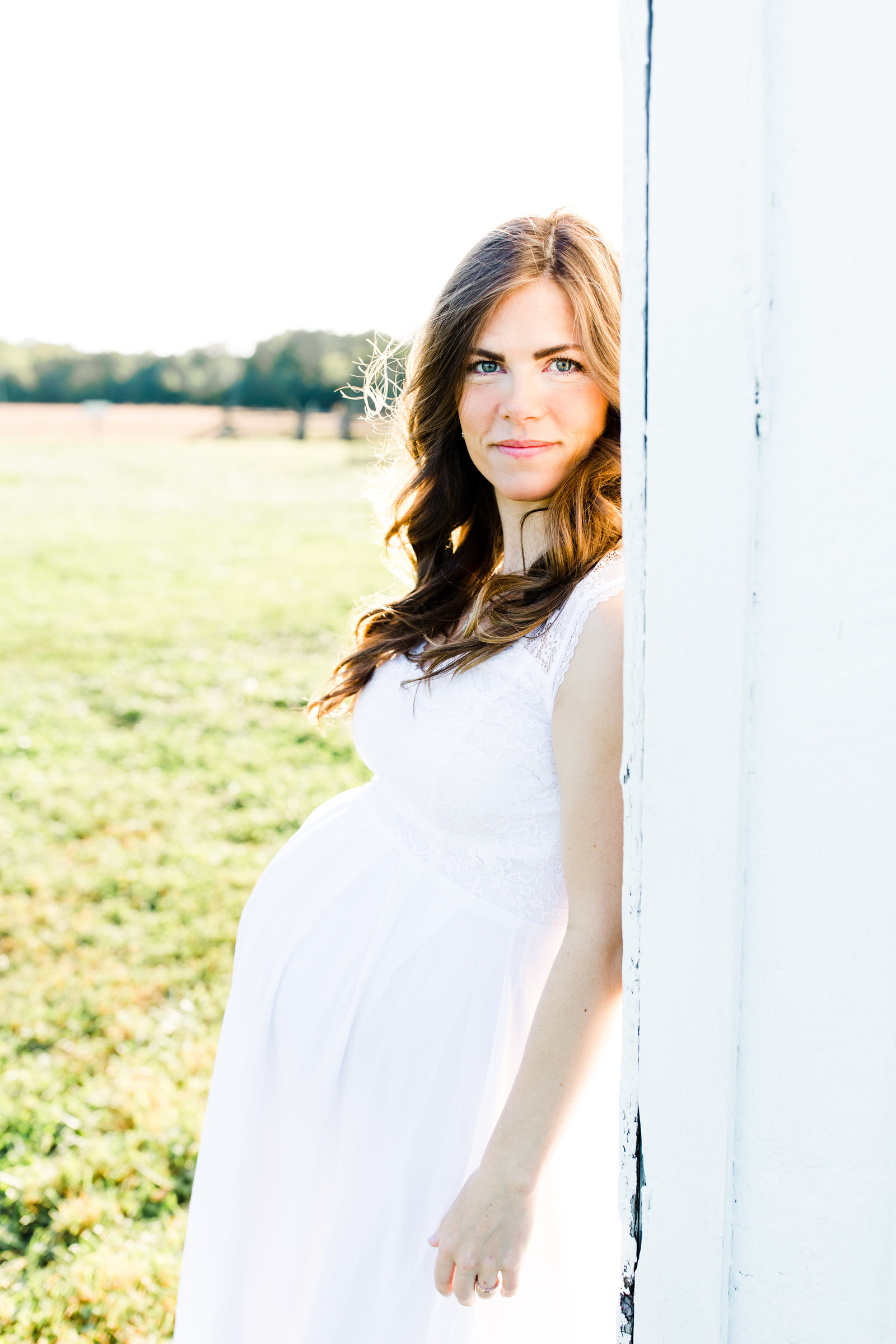 goldenhour-field-maternity-photography-northern-va-4