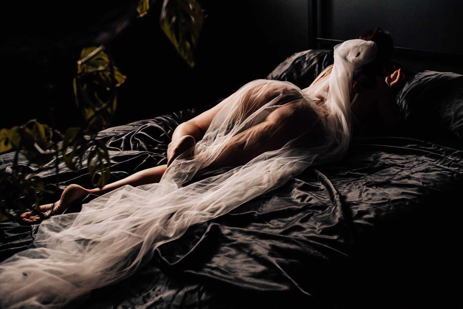 bride wearing veil for boudoir photos in Ottawa