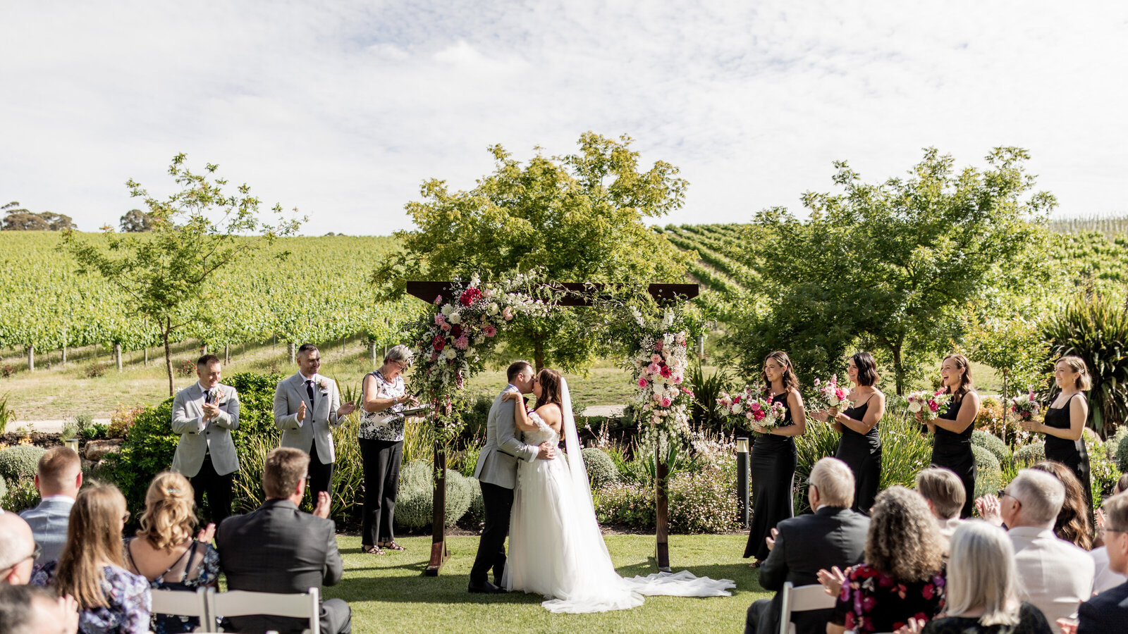 231201-Sarah-Luke-Rexvil-Photography-Adelaide-Wedding-Photographer-387