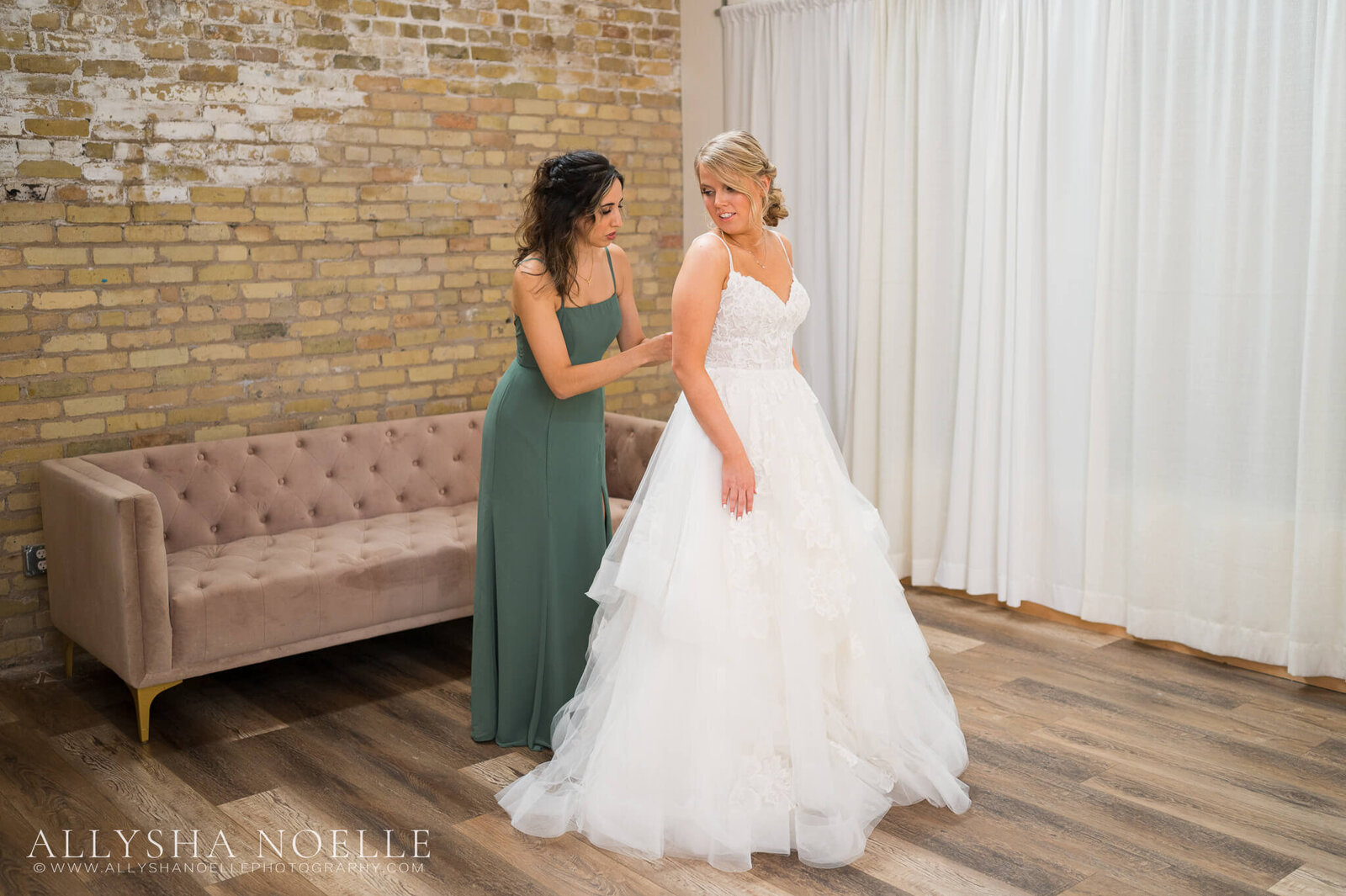 Wedding-at-The-Factory-on-Barclay-in-Milwaukee-0055