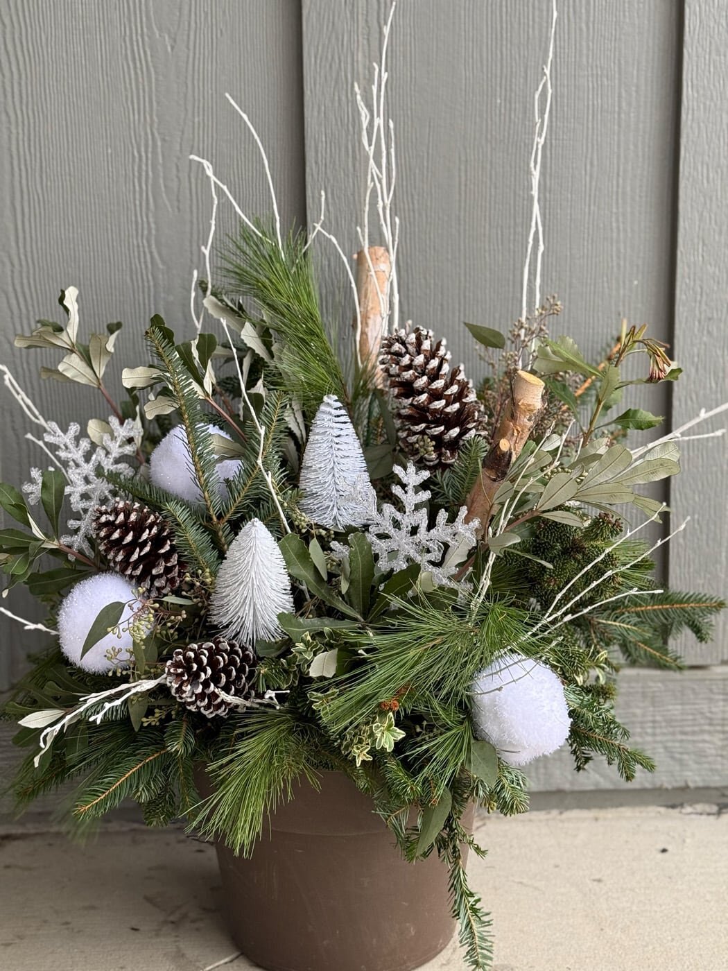 Noblesville Real Christmas Wreath - Sweet Peas Flower Farm 07