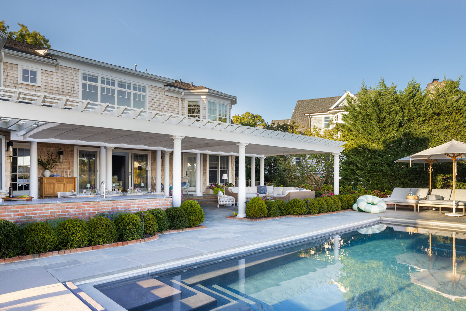 HAMPTONS STYLE YARD WITH POOL