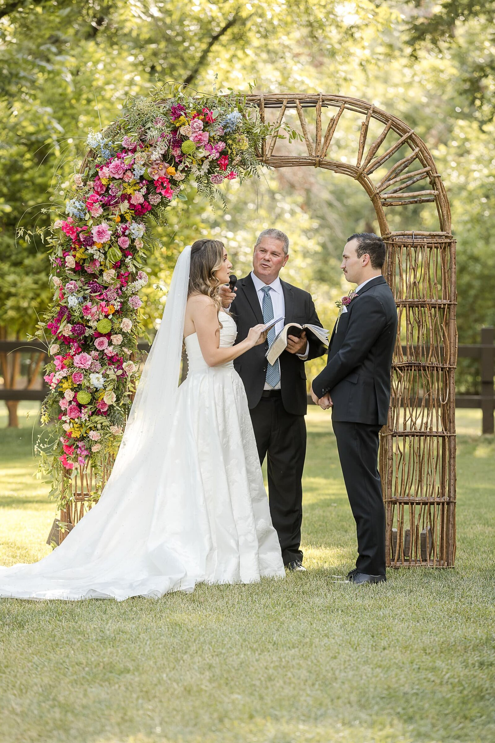 Phoenix-Wedding-Photographer-and-Videographer-Venue-at-the-Grove-PayWed-1295