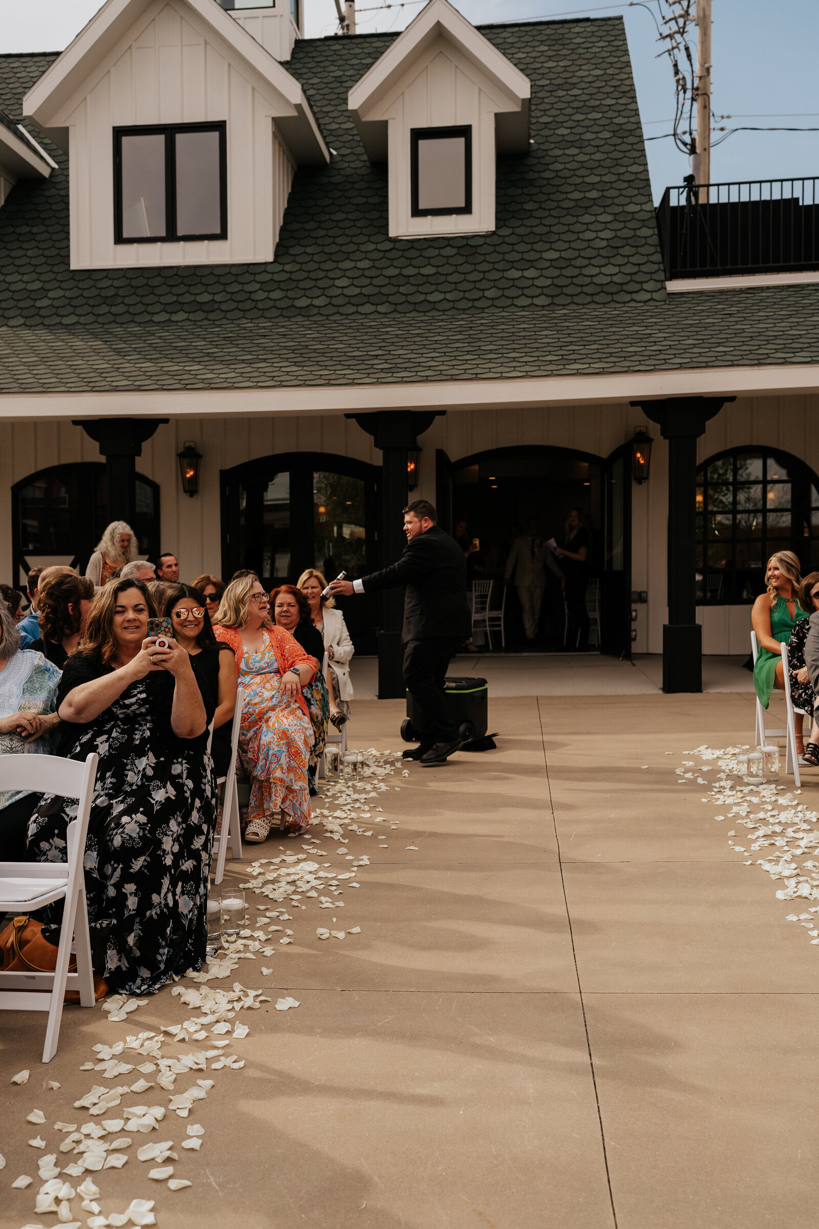 Cedar Rapids wedding photographer - Carriage House Cedar Rapids-125