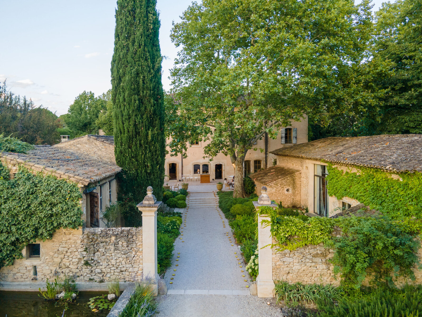 Galinier-de-lourmarin-wedding-venue-provence