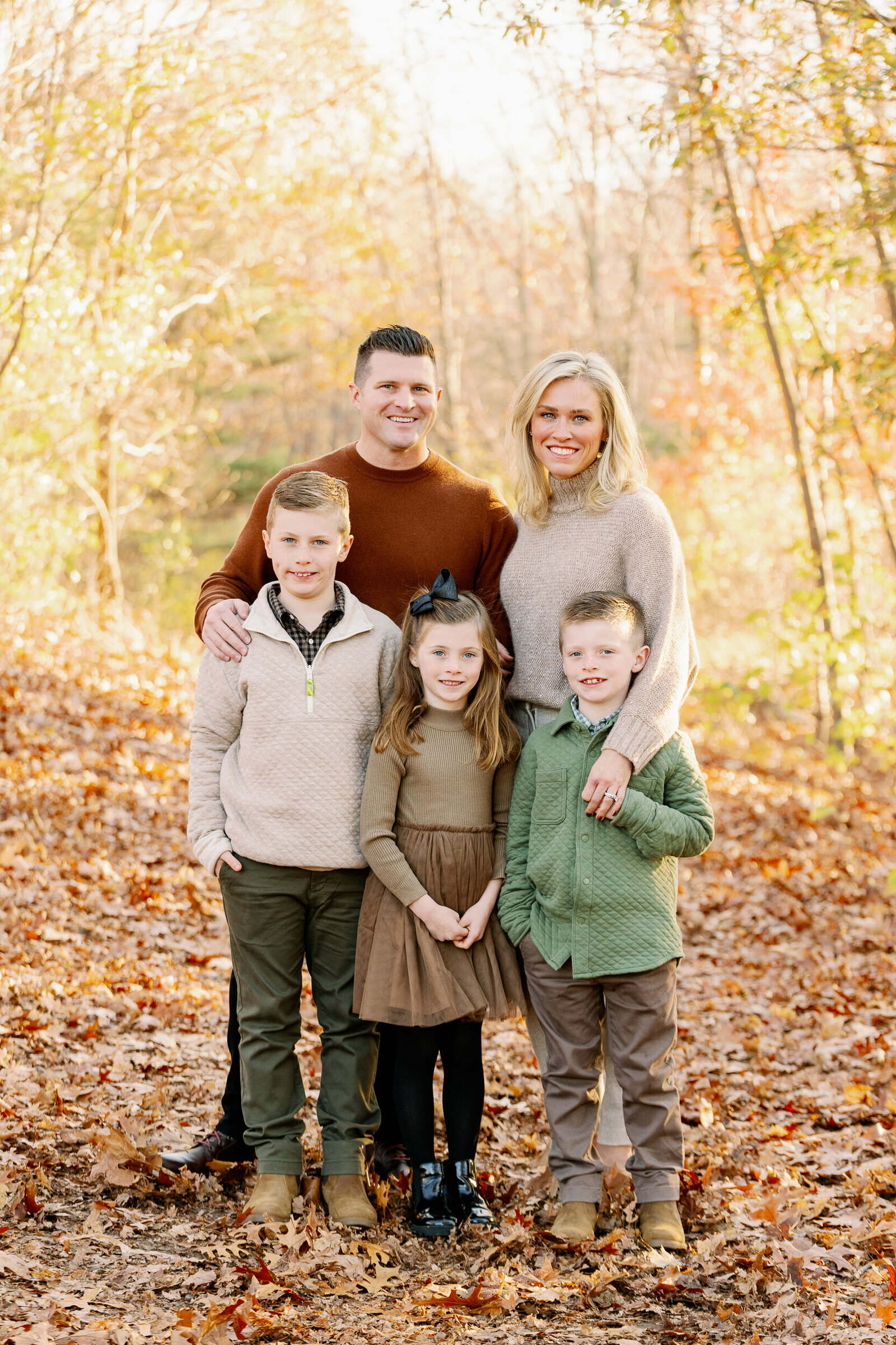 Fall family photo in Winchester MA