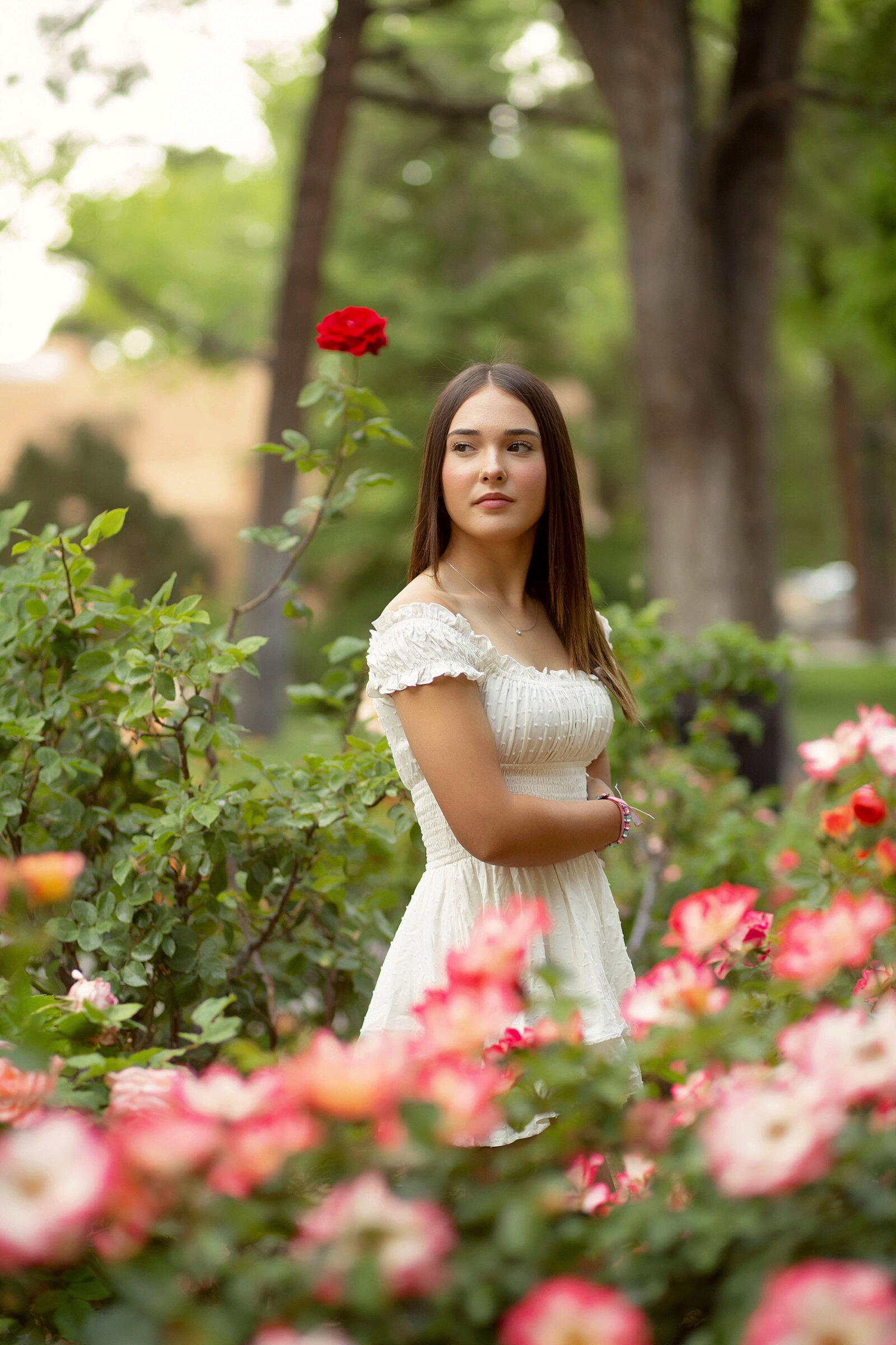 NM-whimsical-senior-girl-session-with-roses-florals