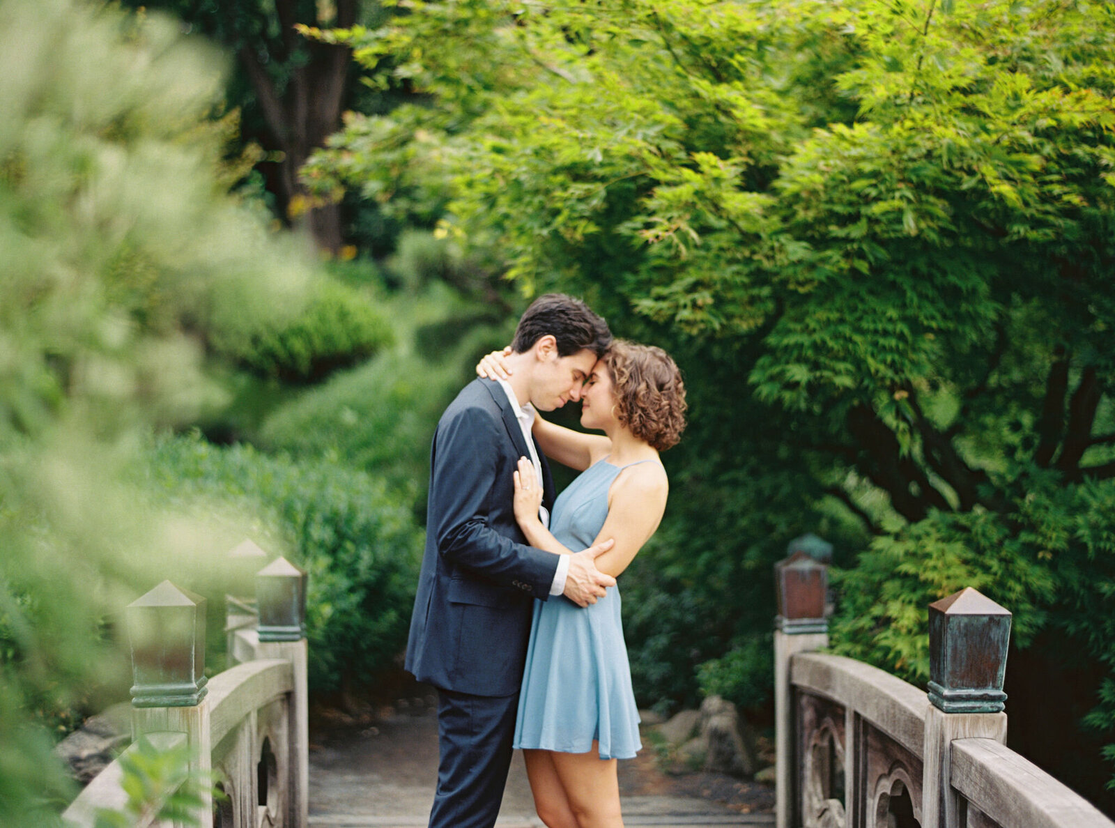 Kirsten&Frank-Fine-Art-Film-Wedding-Photographer-New-York-City-Botanical-Garden-9