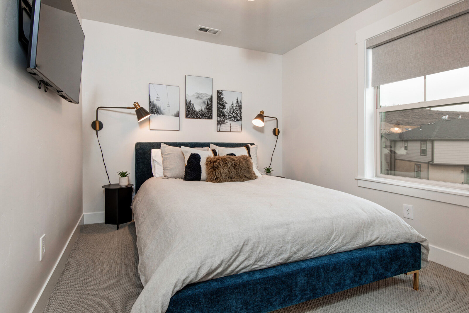 Vacation-Home-Interior-Designer-Chalet-and-Co-bedroom-style