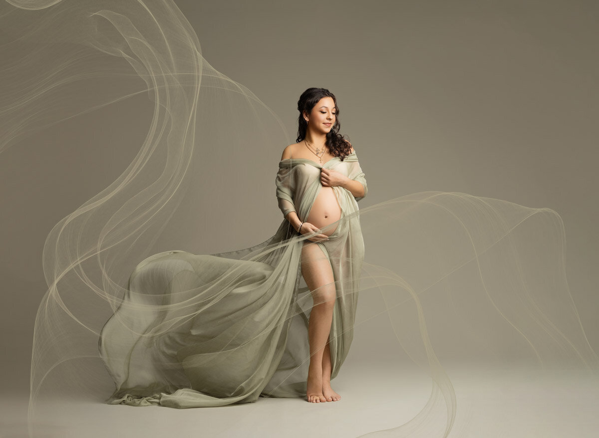maitland-glamorous-maternity-portraits