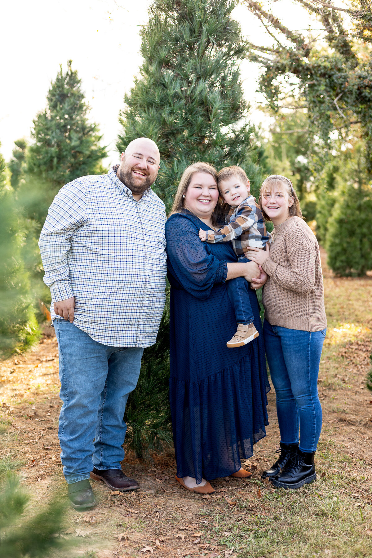 Golden-hour-tree-farm-photography-session-family-Lexington-KY-photographer-2