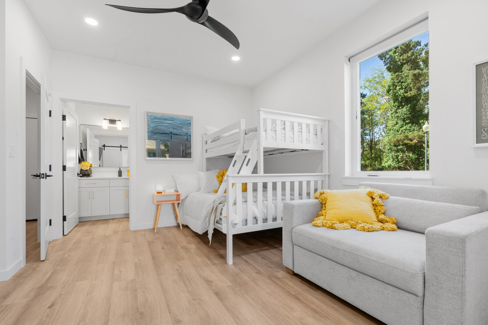 Lincoln City Real Estate Photographer 
