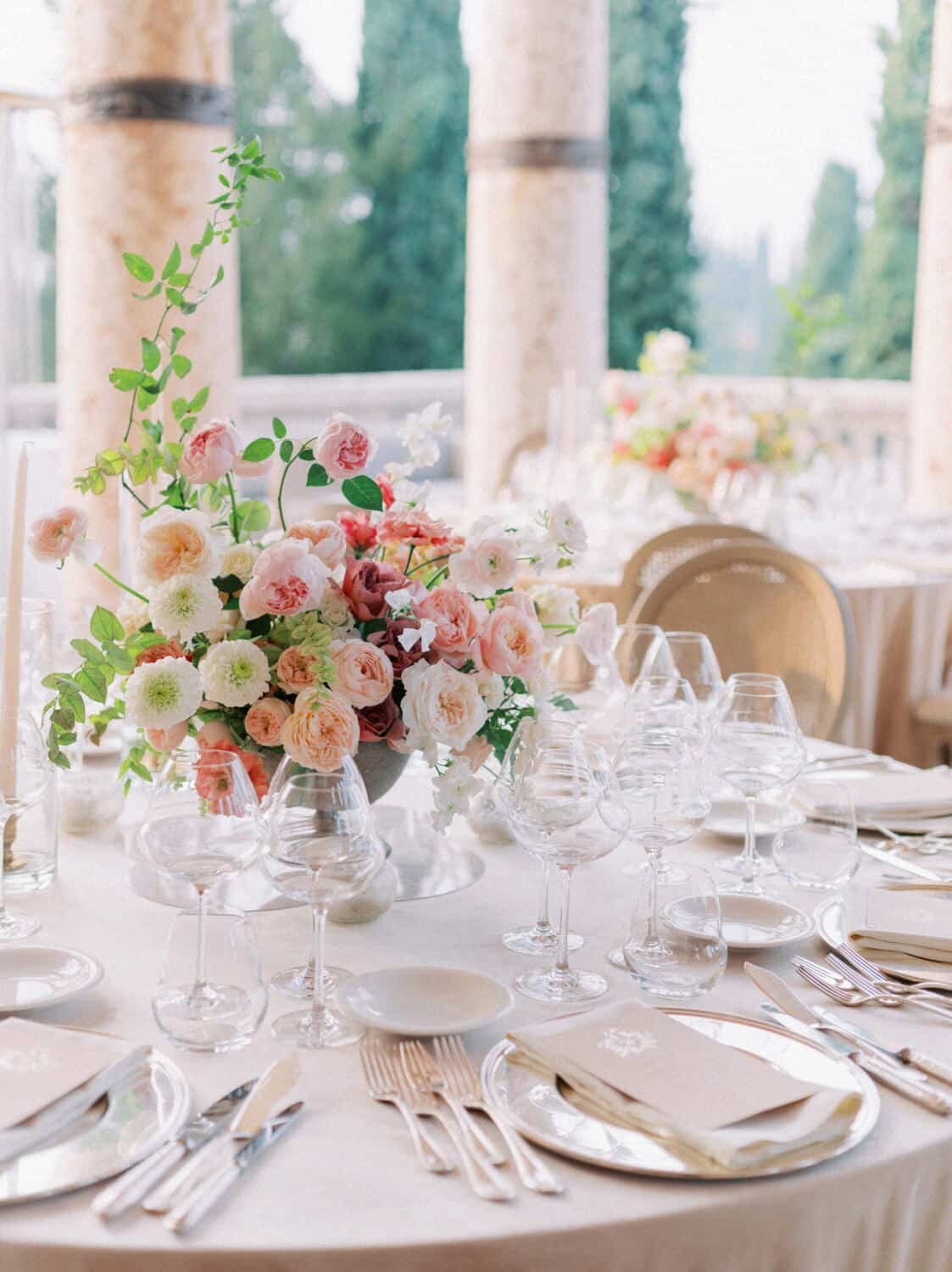 Villa-Cortine-Lake-Garda-Sirmione-wedding-Italy-reception-decoration-by-Julia-Kaptelova-Phototgraphy-198