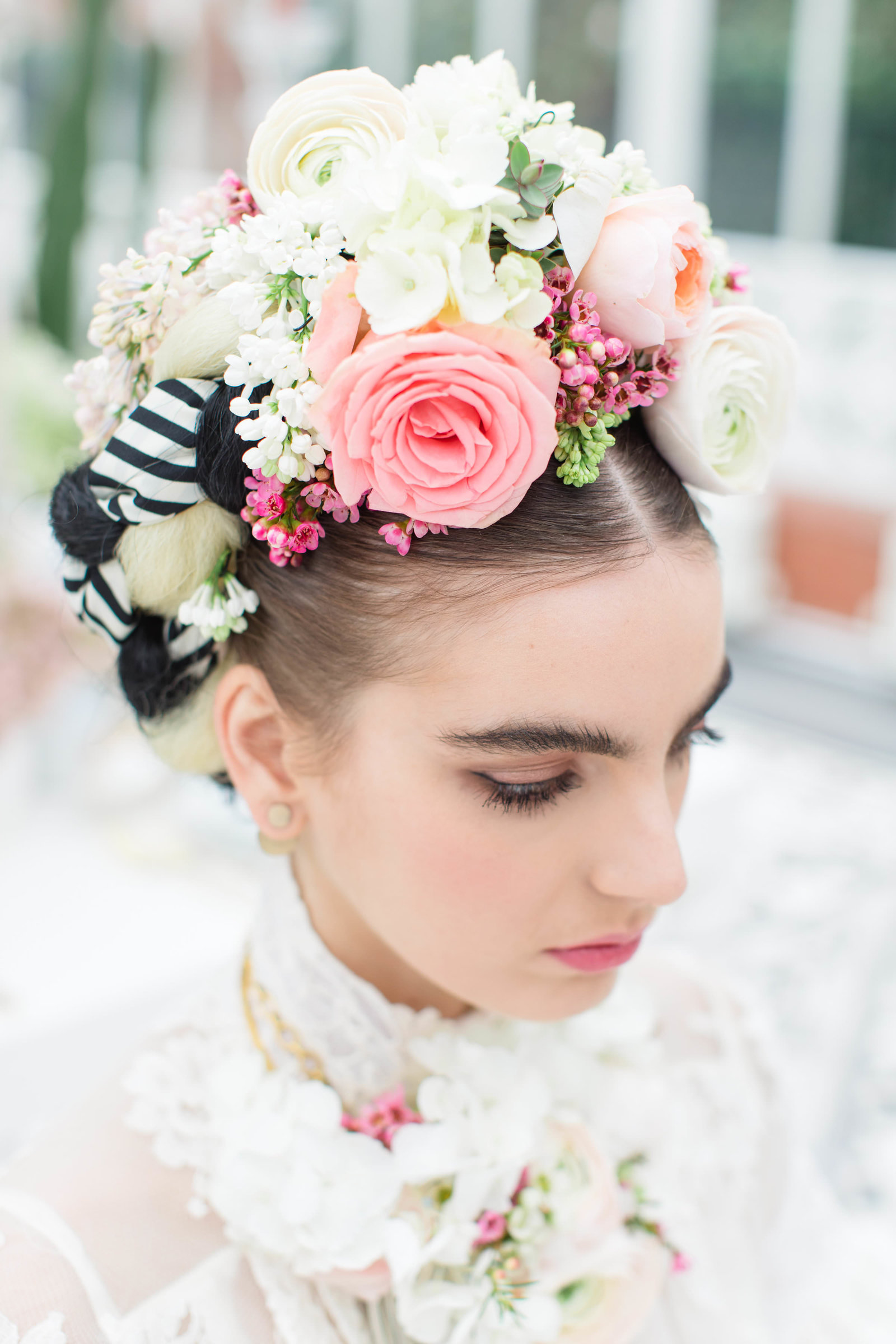 Frida-Kahlo-inspired-Edith-lace-wedding-dress-JoanneFlemingDesign-RobertaFacchiniPhoto (31)