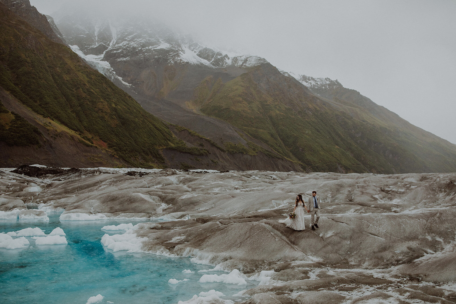 Hailey_Cameron_Alaska_Helicopter_Elopement-477