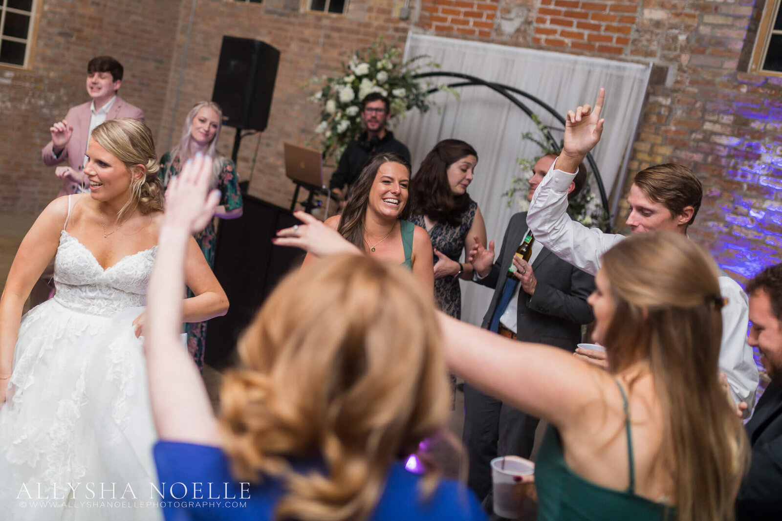 Wedding-at-The-Factory-on-Barclay-in-Milwaukee-1266