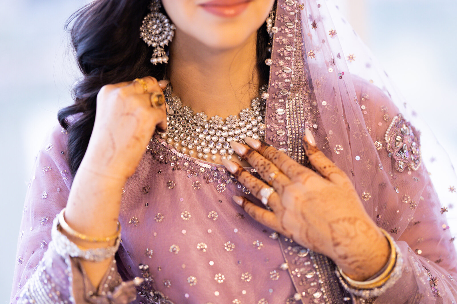 Wedding-bride-getting-ready