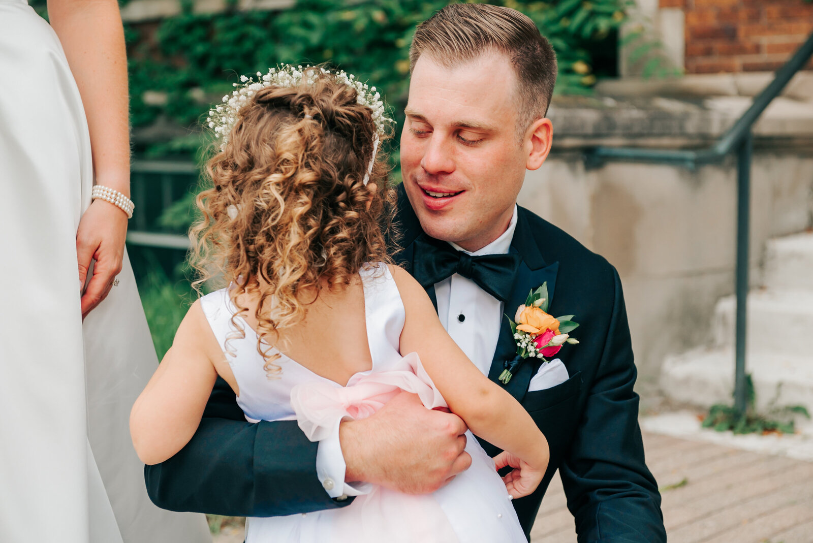 ANN-ARBOR-WEDDING-PHOTOGRAPHER-CAPTURED-BY-KELSEY-COLLINS-OFF-MAIN-SCHEETS-WEB-30