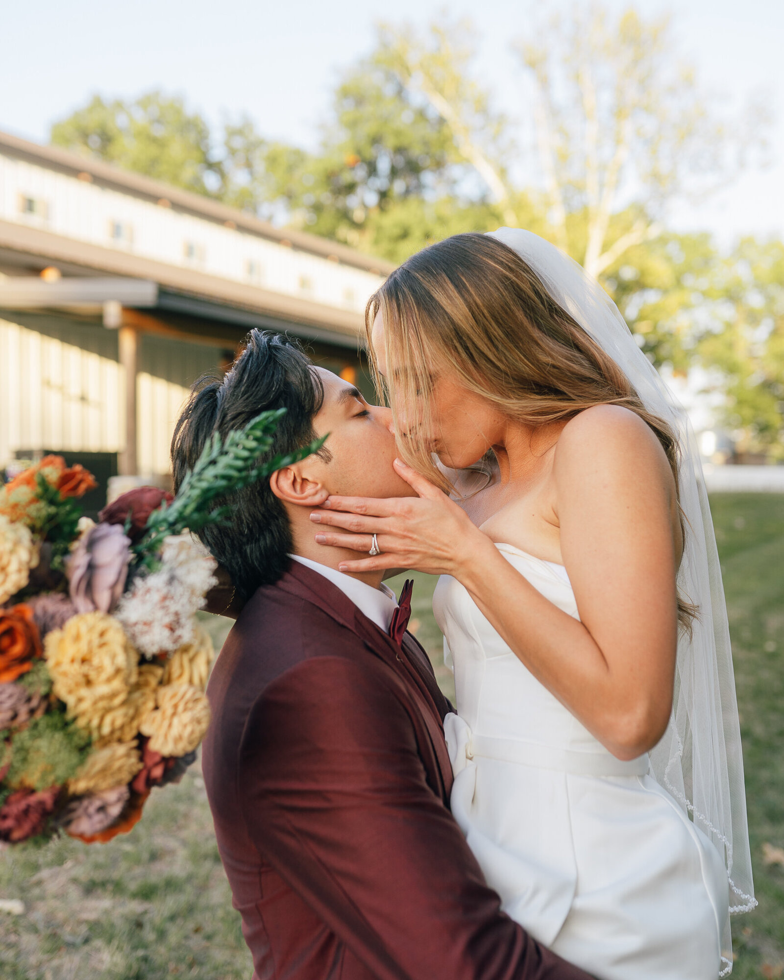 Saenz The Farmhouse KC Event Venue Wedding274