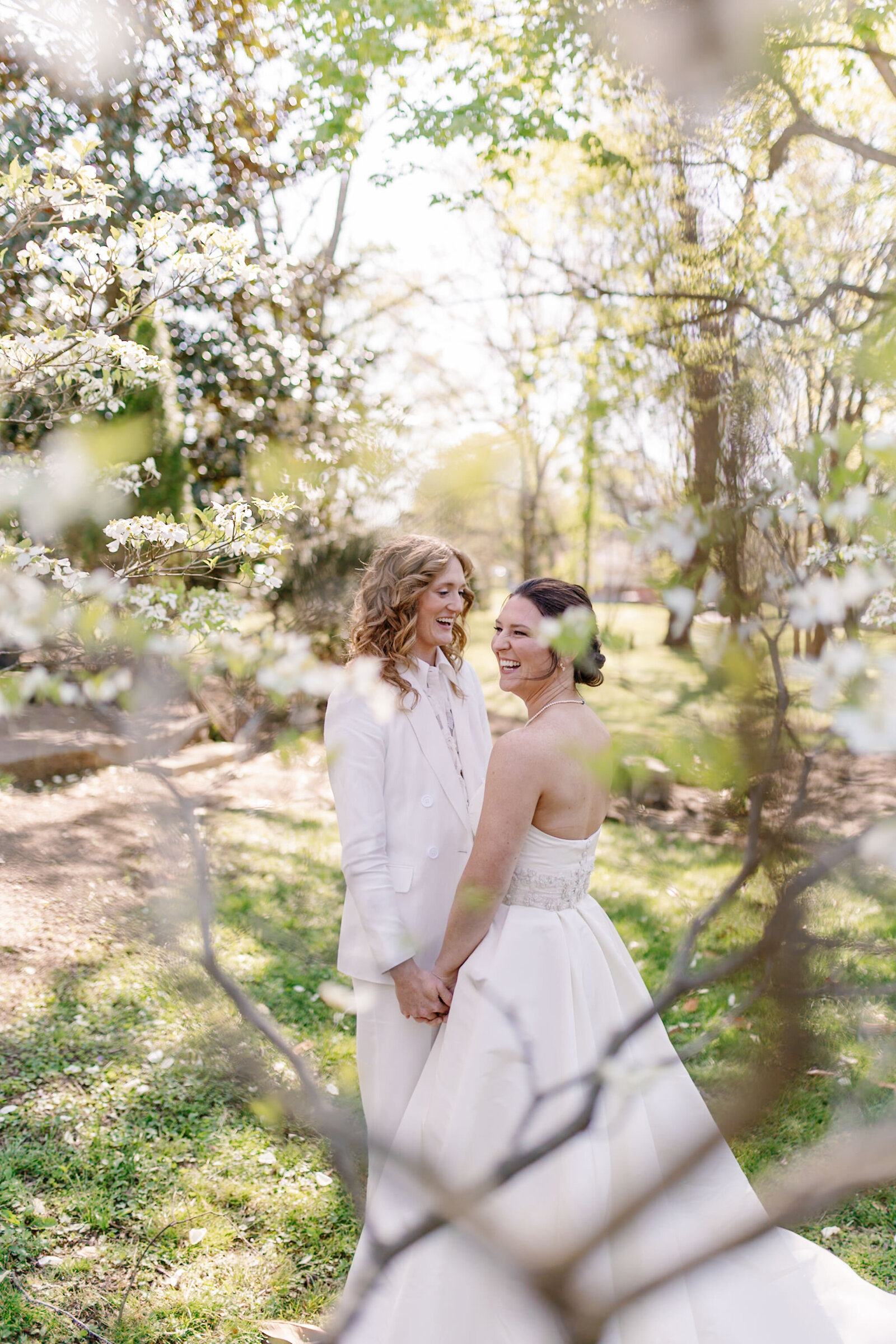 liza-amber-spring-riverwood-mansion-wedding-14