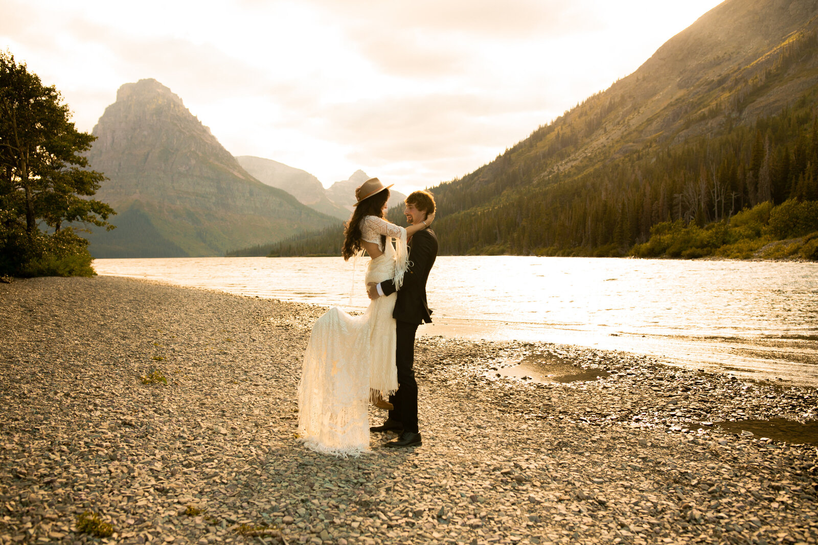 boho couple elopement photos in glacier national park