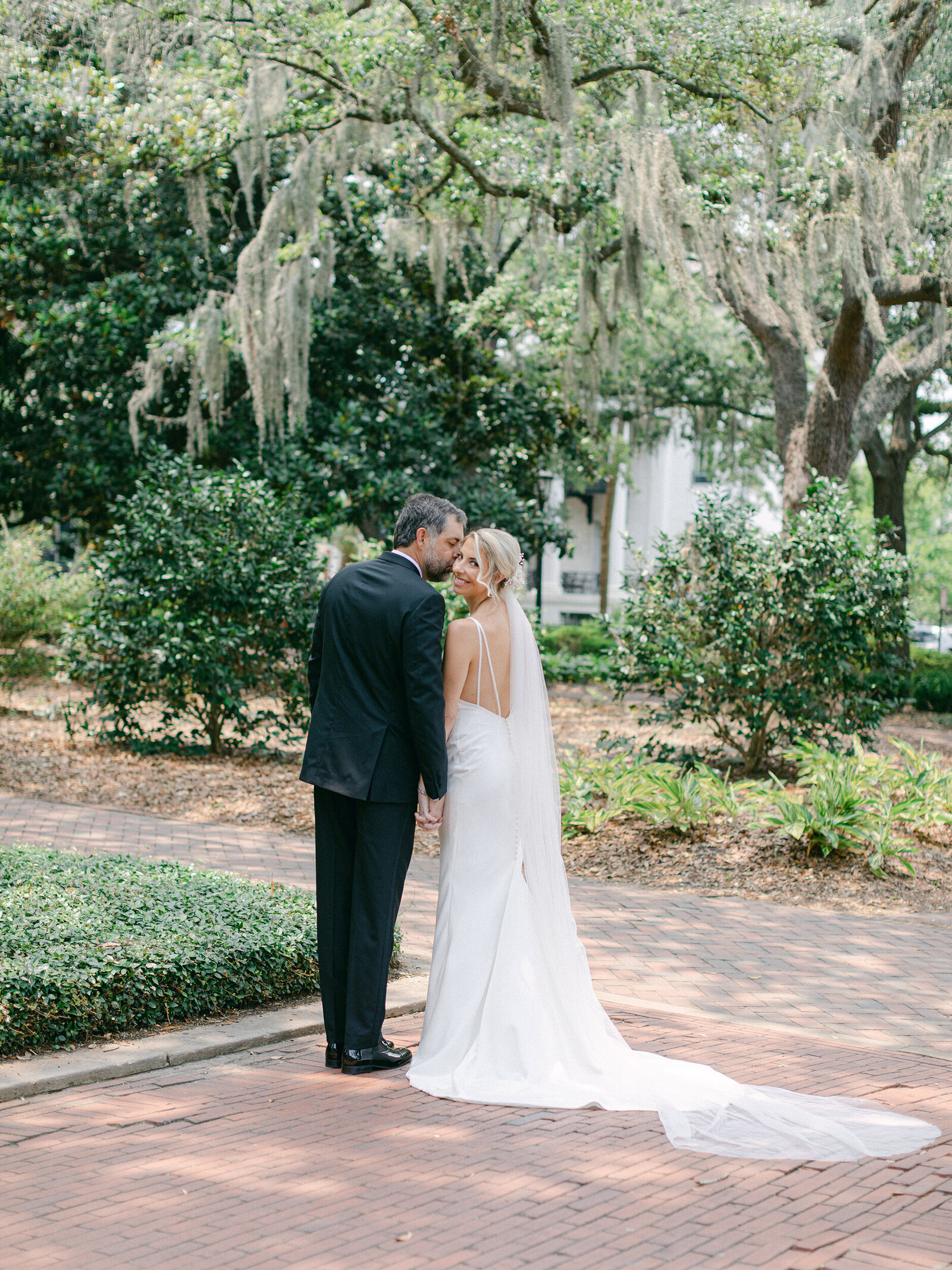 690-torianna-brooke-portraiture-perry-lane-hotel-savannah-wedding-photographer-rachel-and-jackson