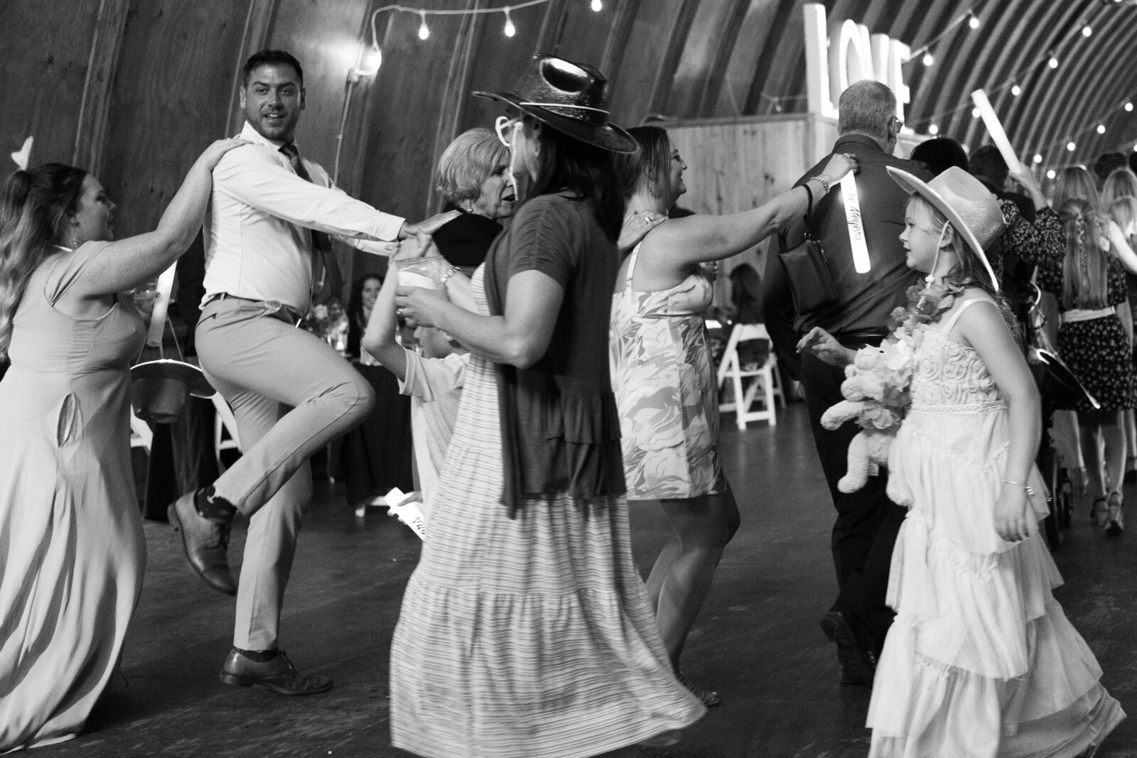 documenting real moments as they unfold on the dance floor during beach wedding