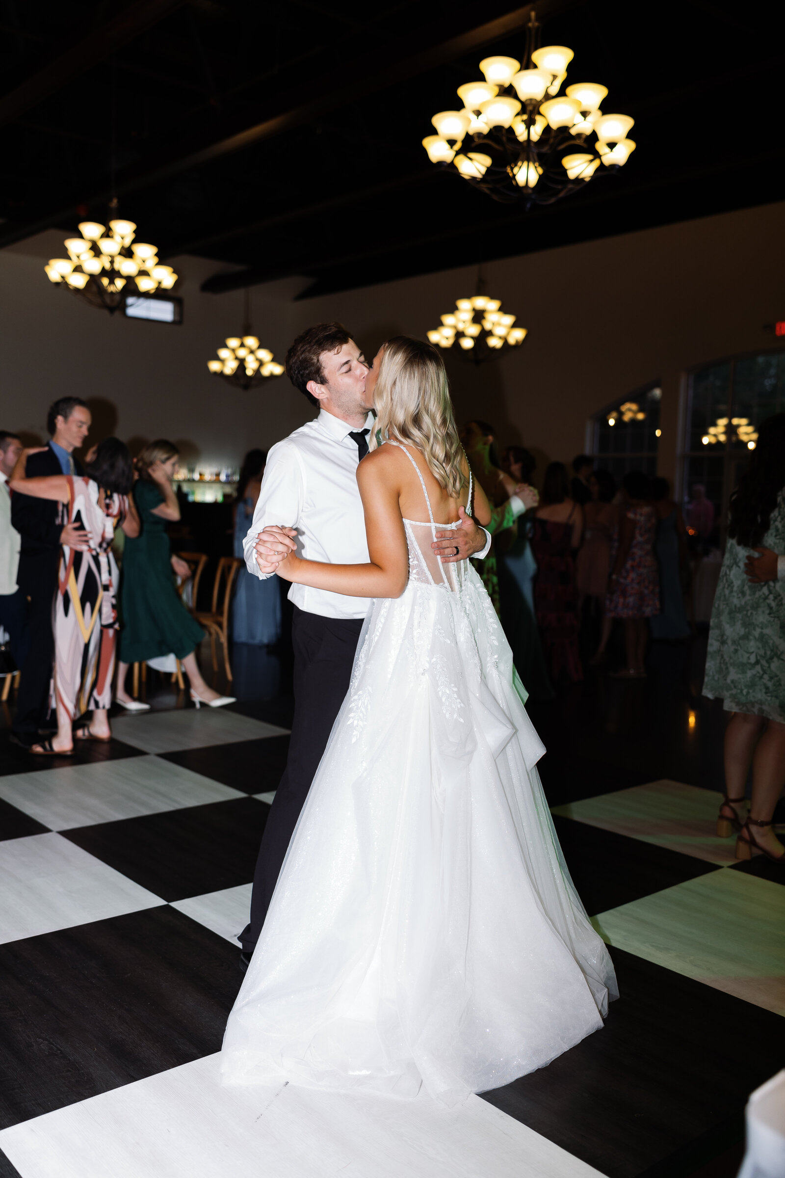 Alex-McCrary-Photography-Mary-Seth-Wedding-Bella-Sala-Event-Center-Tiffin-Iowa-43
