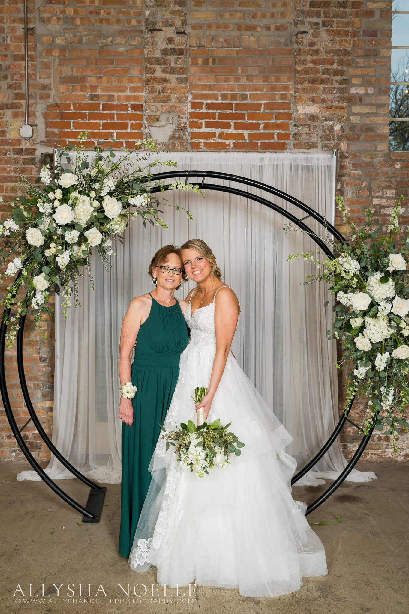 Wedding-at-The-Factory-on-Barclay-in-Milwaukee-0637