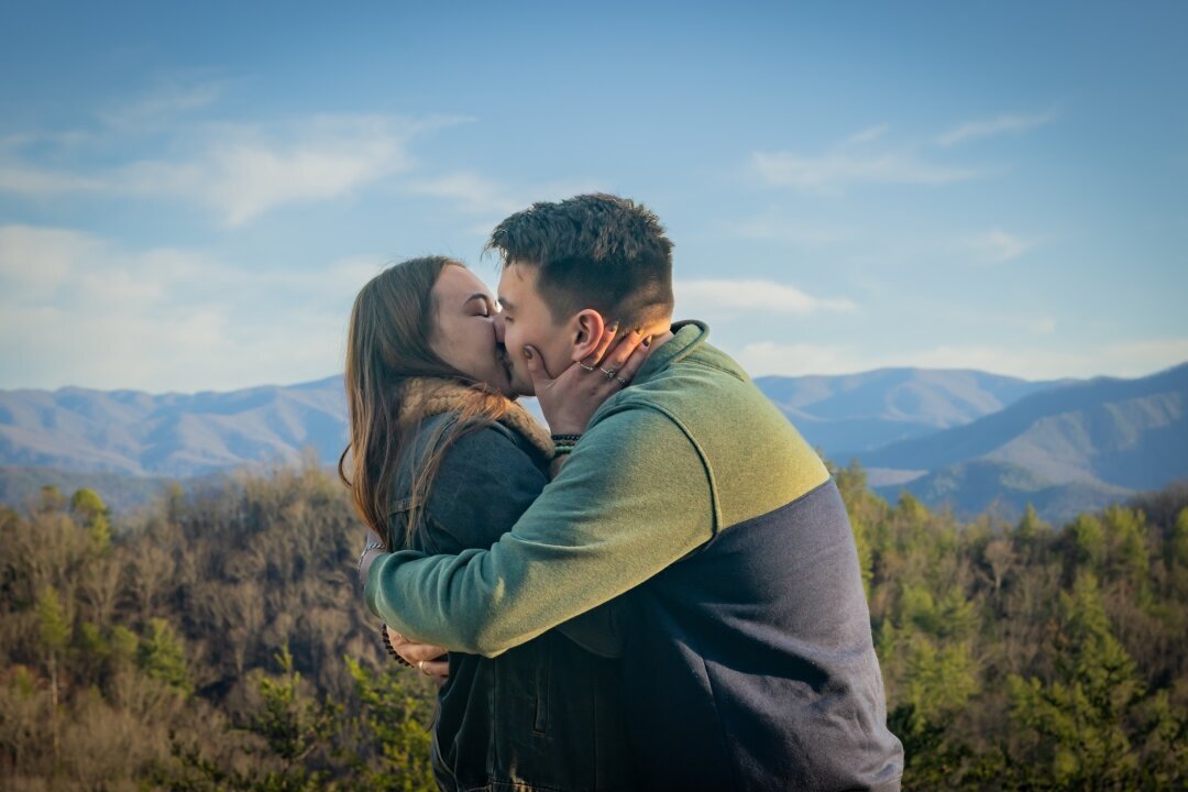 Couple_Photos_Gatlinburg
