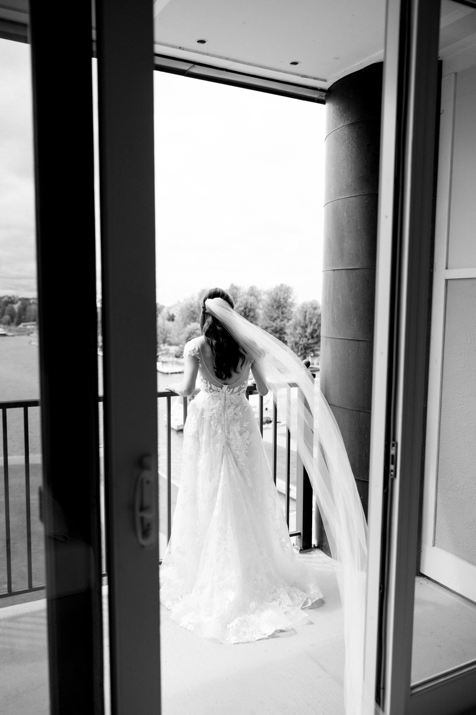 Tented-Bay-Harbor-Wedding-Michigan-Breanne-Rochelle-Photography25