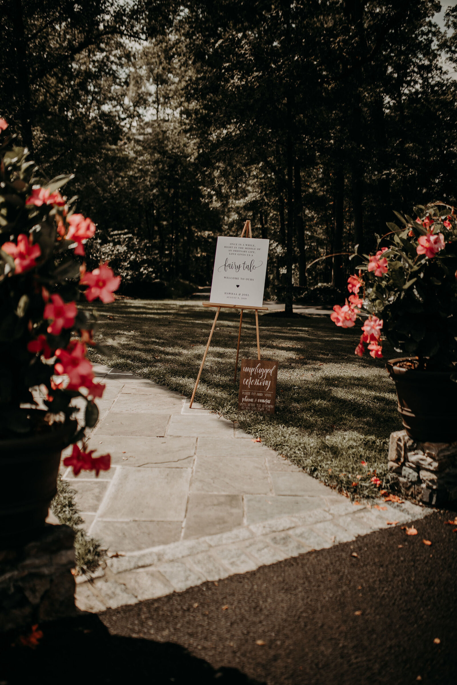 GARNET DAHLIA _ GOODSTONE INN _ PA WEDDING PHOTOGRAPHY (39)