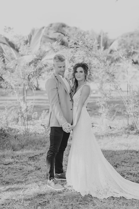 W0510_Wright_Olowalu-Maluhia_Maui-Wedding_CaitlinCatheyPhoto_1208-b&w