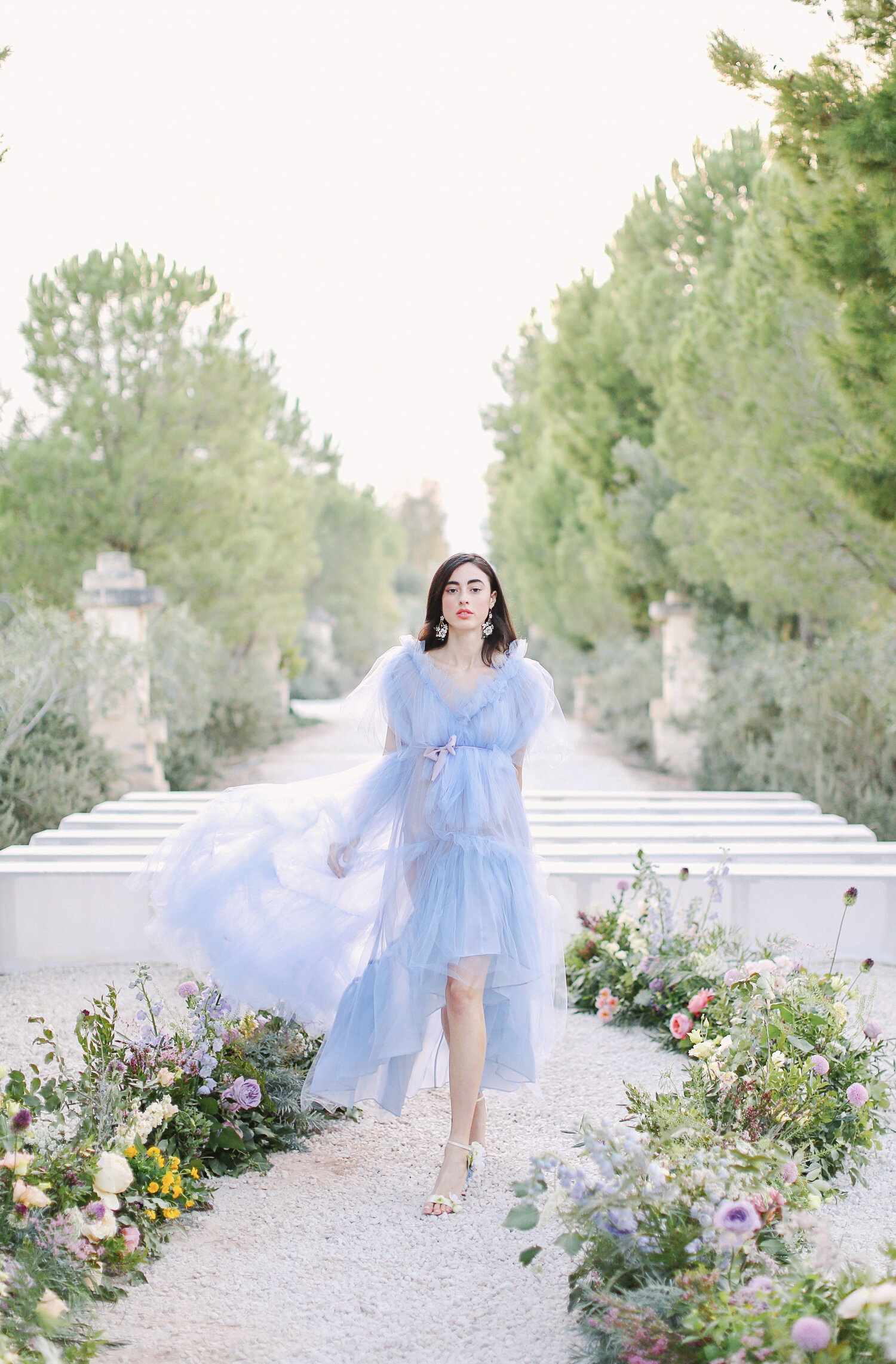 puglia-bride-in-blue-wedding-dress-ceremony