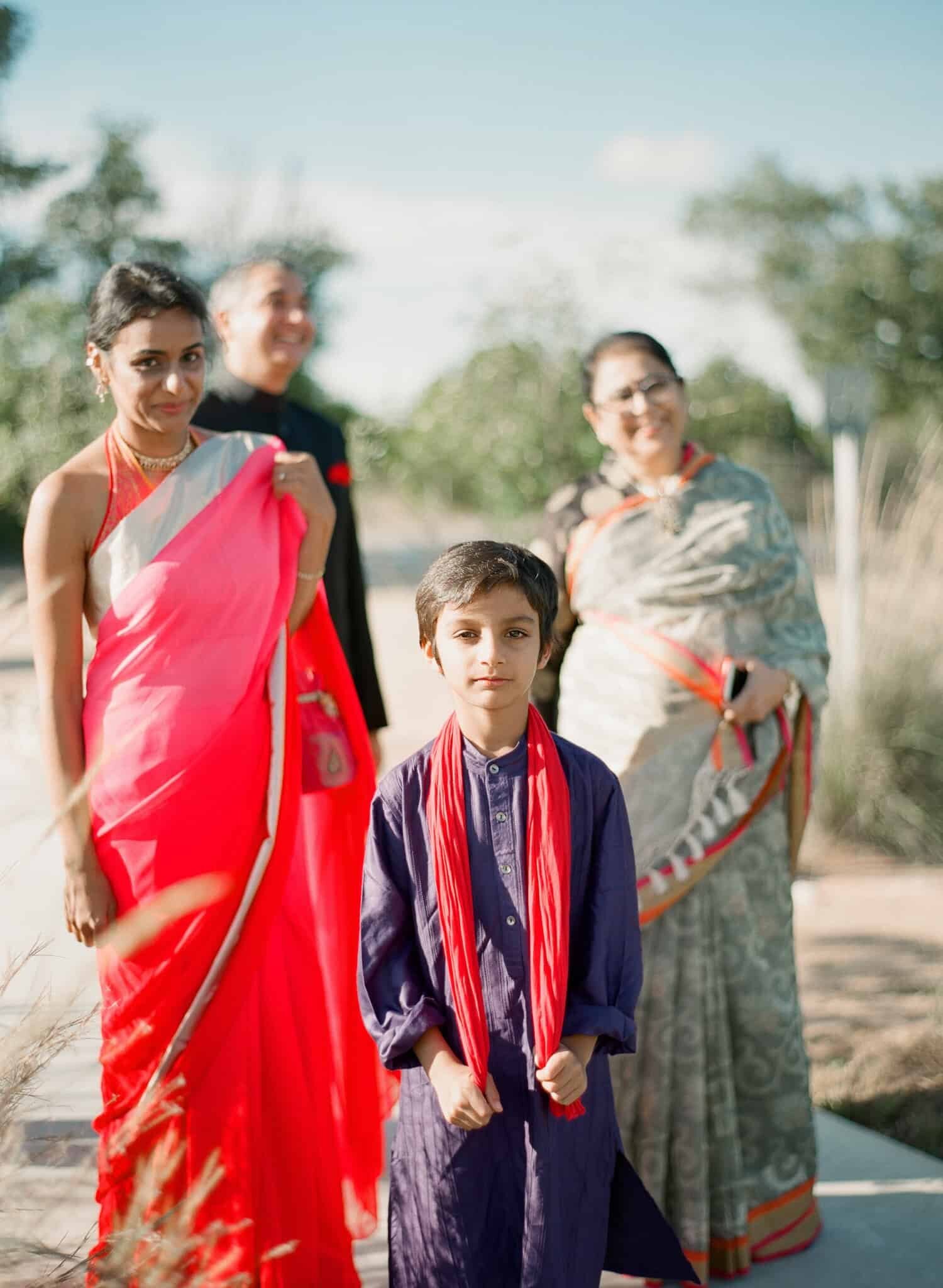 AUSTIN-MODERN-MONOCHROMATIC-INDIAN-WEDDING-00322