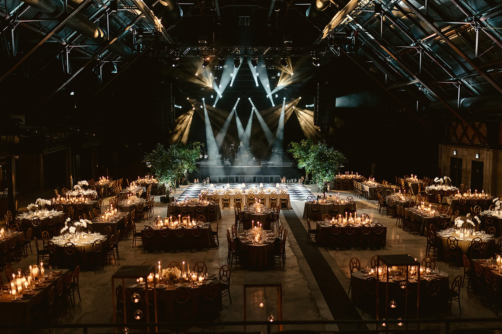 Salt Shed Wedding by Life In Bloom Chicago