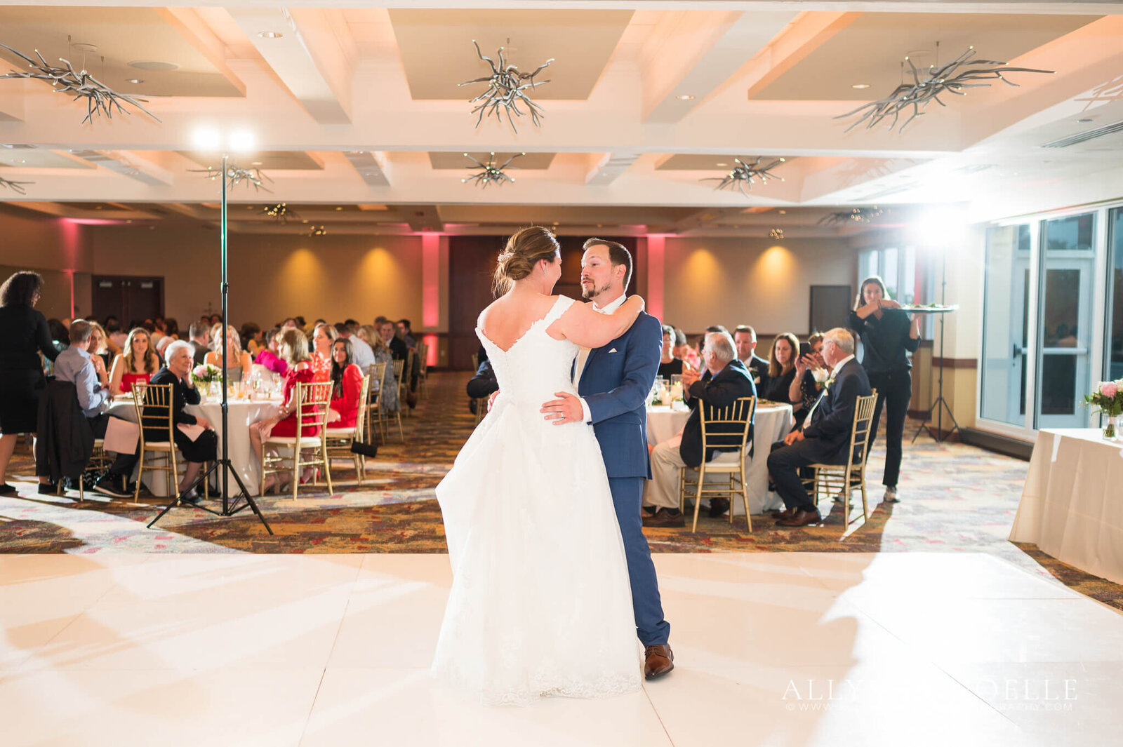 Wedding-at-River-Club-of-Mequon-757