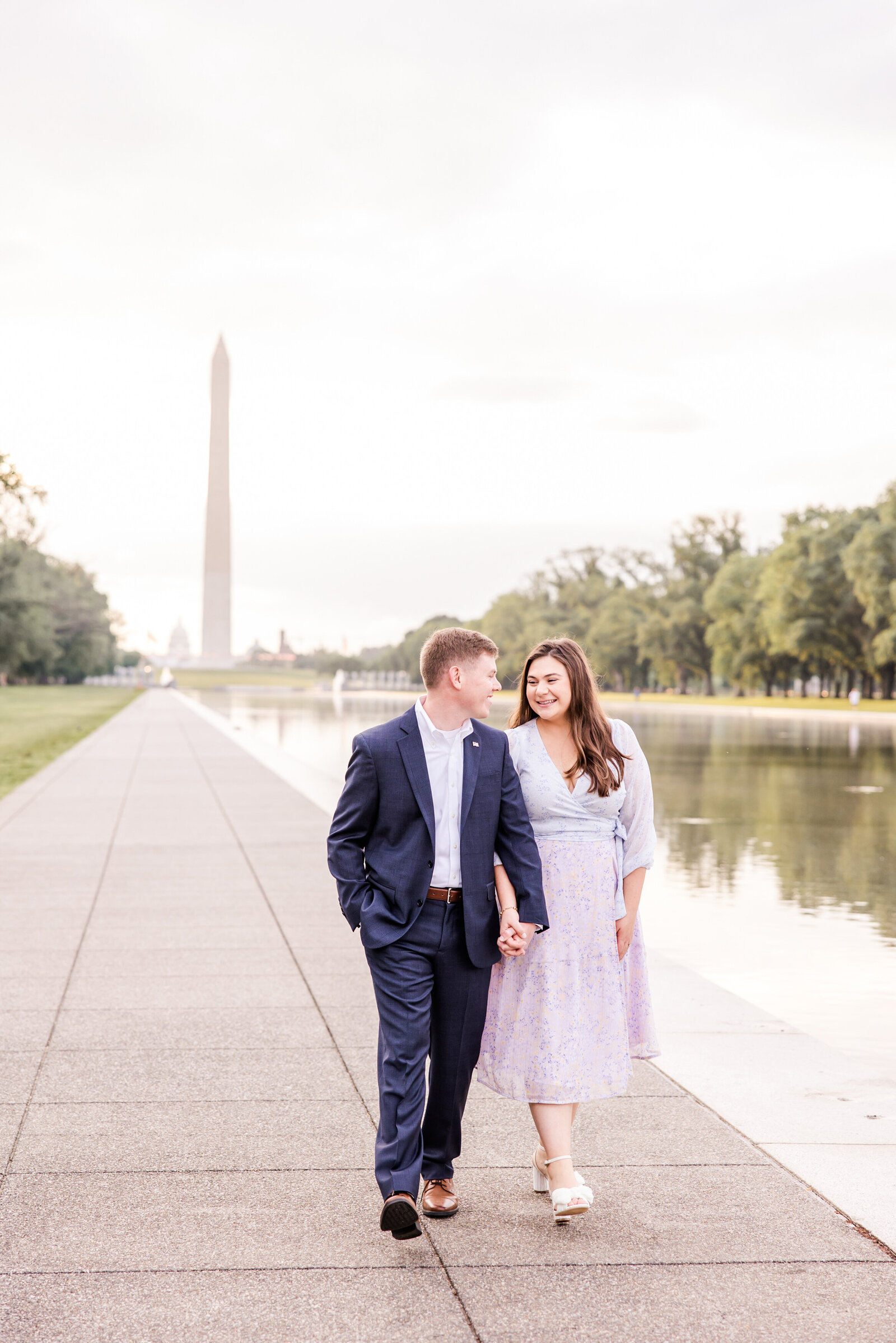 04Lincoln_Memorial_Engagement_Photo_Photographer_Carter35