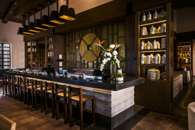 Mura House-bar angle