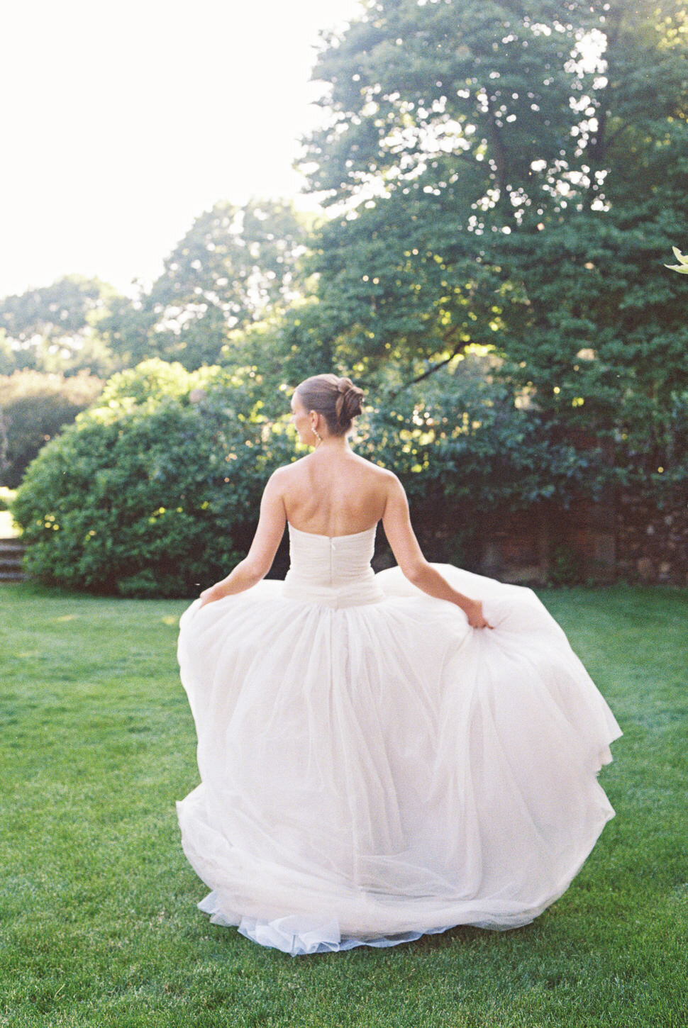 bride-running-lein-studio-wedding-dress
