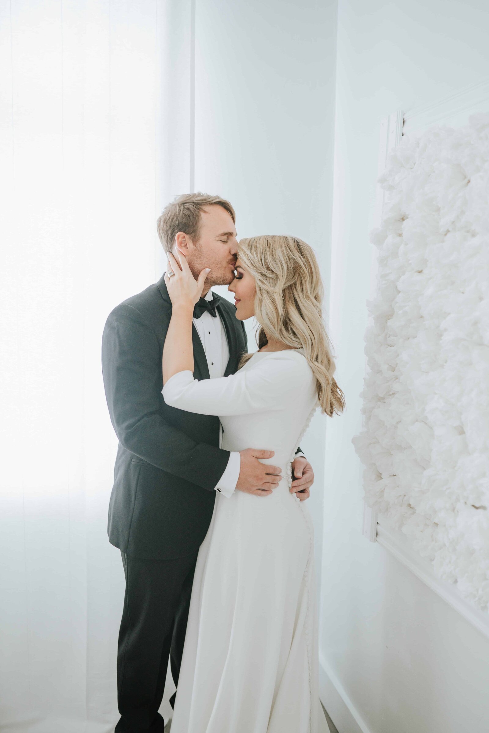 Lake Tahoe wedding photographer captures timeless bridal portraits
